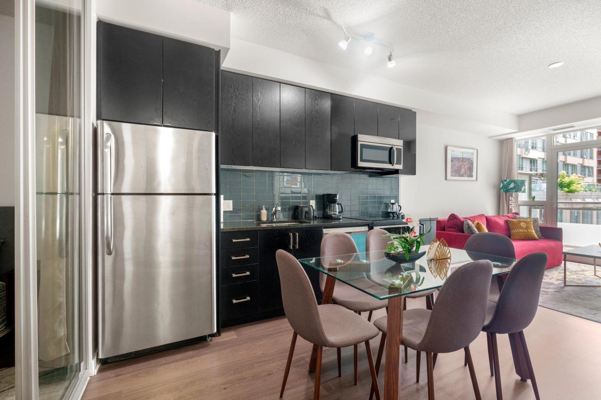 טורונטו Modern Lillian St Apartments By Globalstay מראה חיצוני תמונה