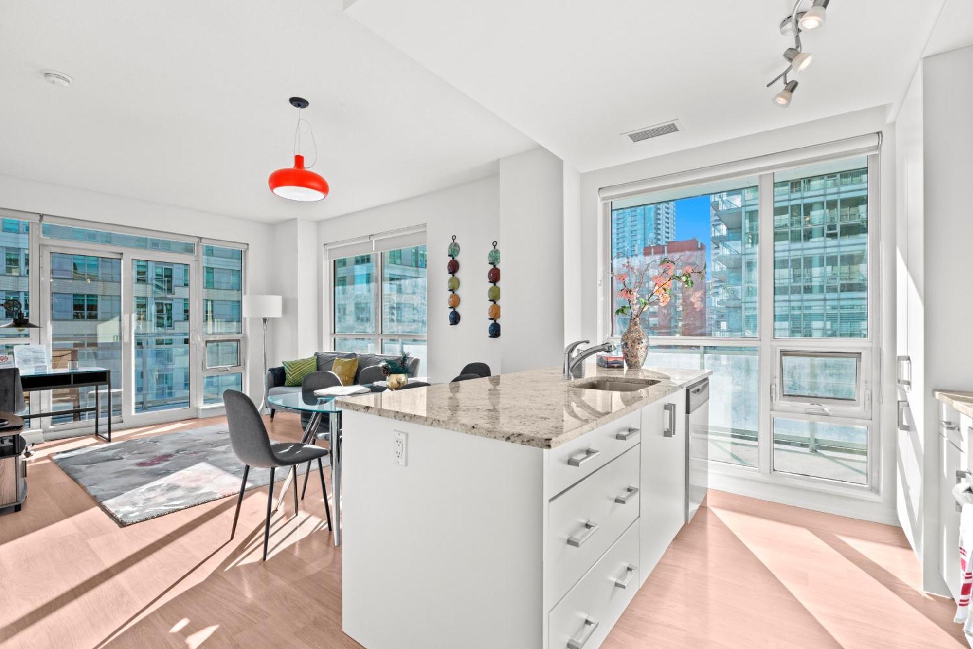 טורונטו Modern Lillian St Apartments By Globalstay מראה חיצוני תמונה