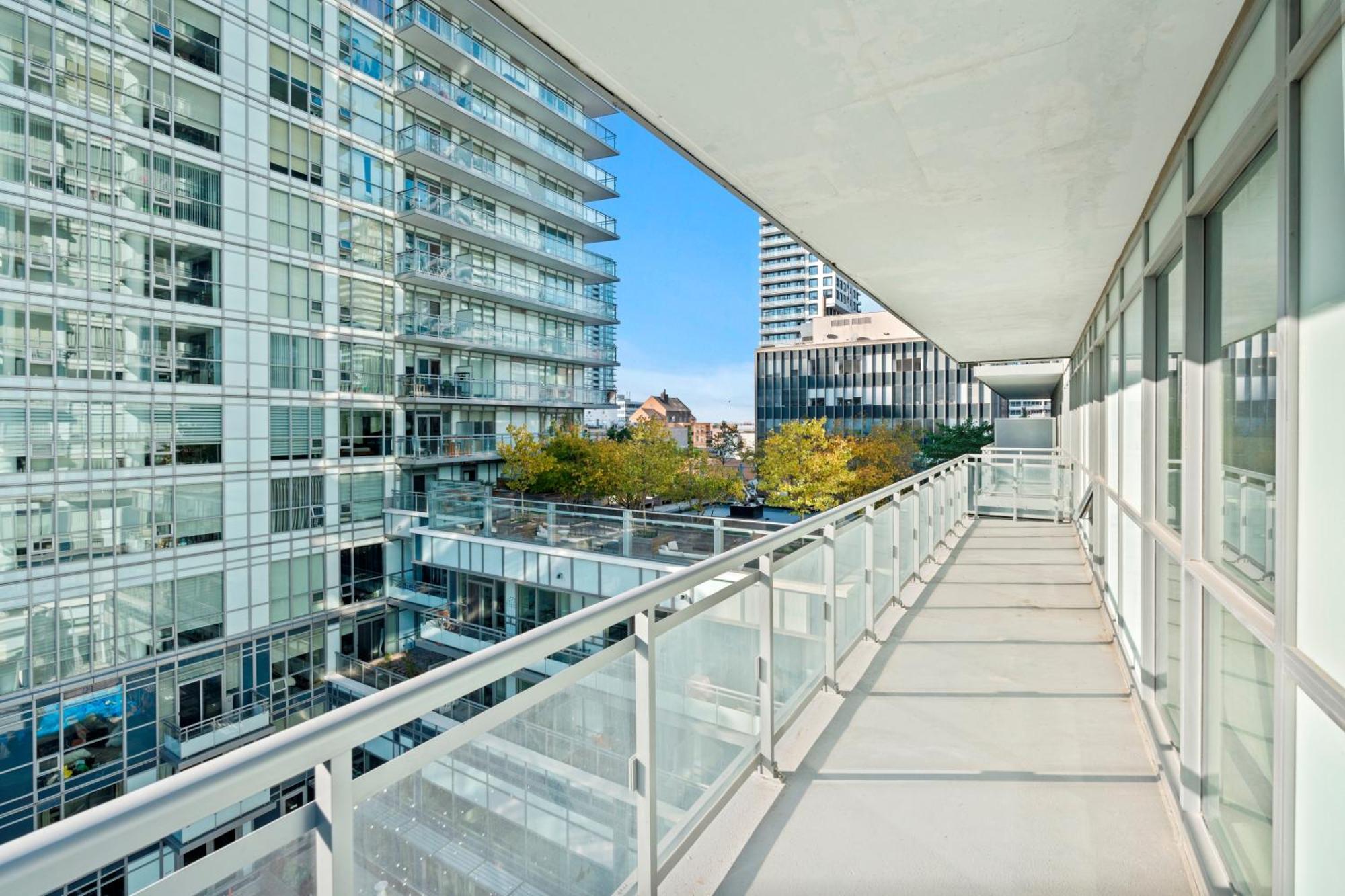 טורונטו Modern Lillian St Apartments By Globalstay מראה חיצוני תמונה
