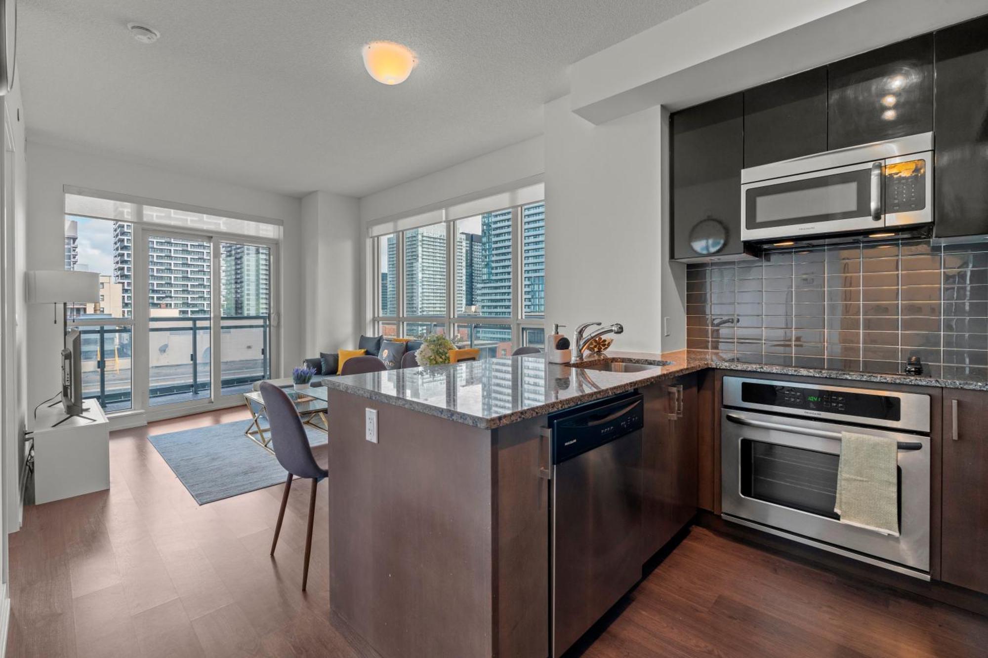טורונטו Modern Lillian St Apartments By Globalstay מראה חיצוני תמונה